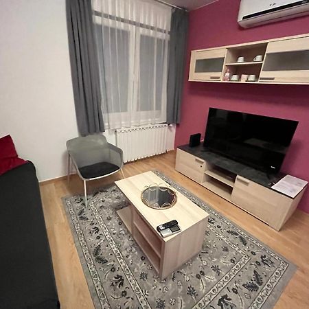 Corvin Pearl Deluxe Budapeste Exterior foto