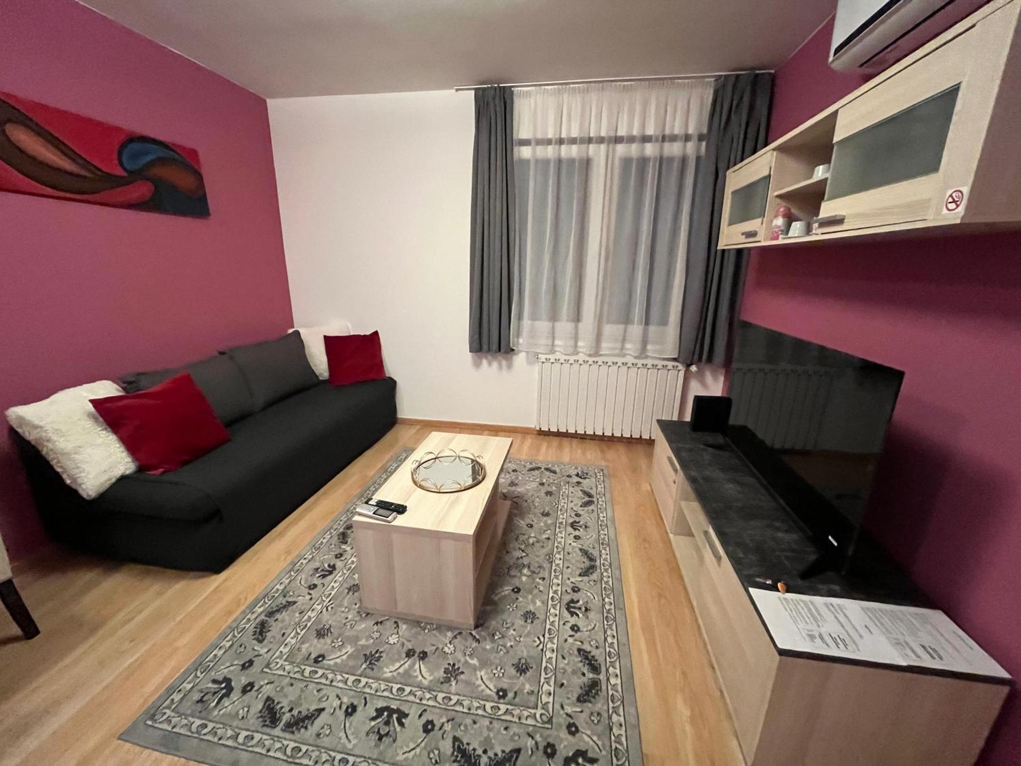 Corvin Pearl Deluxe Budapeste Exterior foto